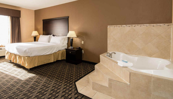 Kamar dengan fasilitas jacuzzi pribadi